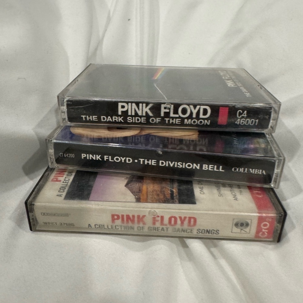 Lot of (3) Vintage Pink Floyd Cassette Tapes - Picture 2 of 6